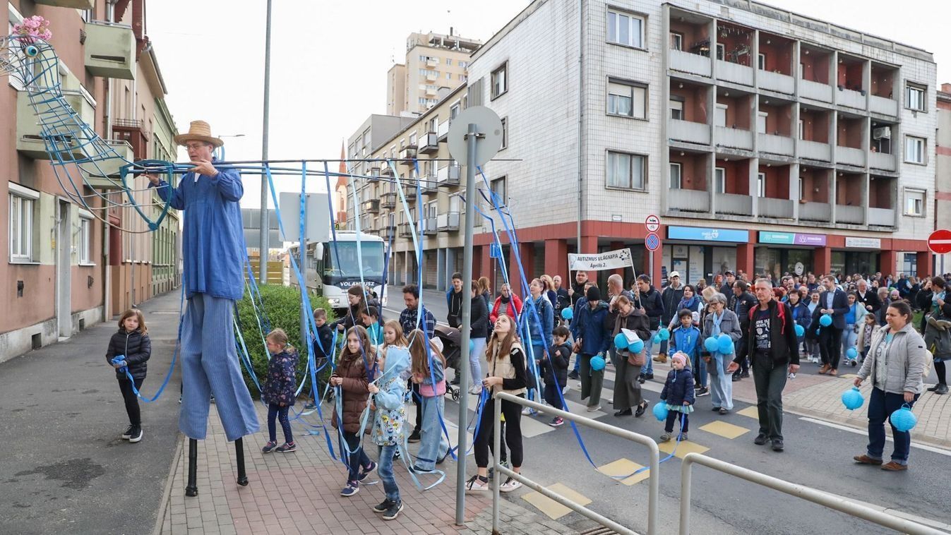 Gyere velünk, sétálj velünk KÉK-ben! – Április 2. az autizmus világnapja
