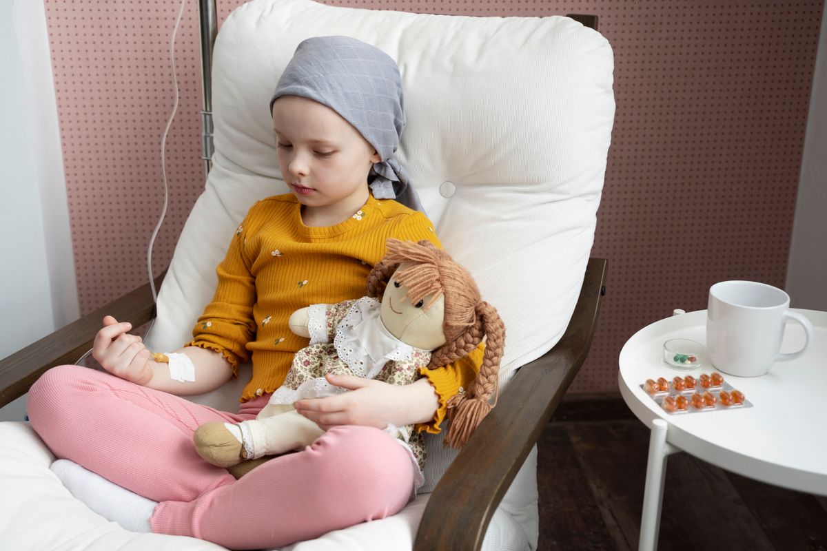 A gyűjtéssel a sárvári leukémiás kislány családját szeretnék támogatni.
