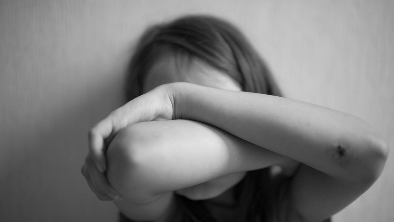 Borzalom a szomszédos vármegyében: hat nevelt gyermeket bántalmazott szexuálisan a férfi