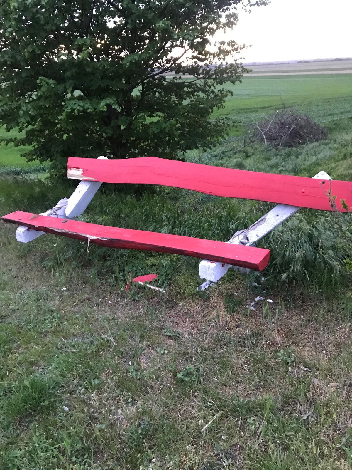 Vandálok rongáltak Nicken, a Rába Természetháznál