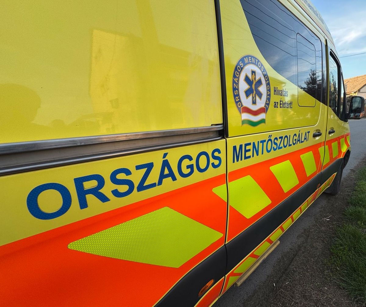 Újraélesztettek egy gyermeket a siklósi fürdőben