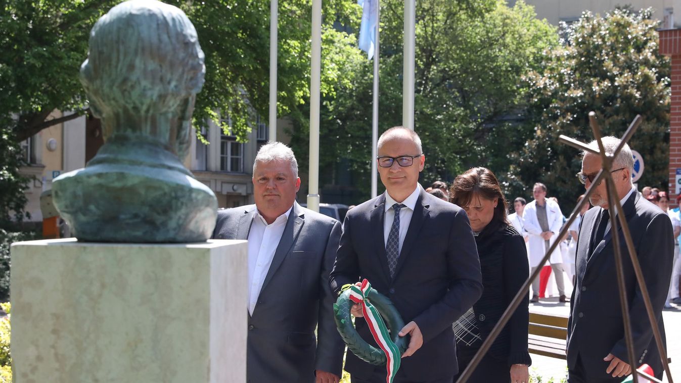 Emlékünnepély a vasi kórházban - Dr. Med. Habil Szijártó Attila kapta a Markusovszky-emlékplakettet (fotók)