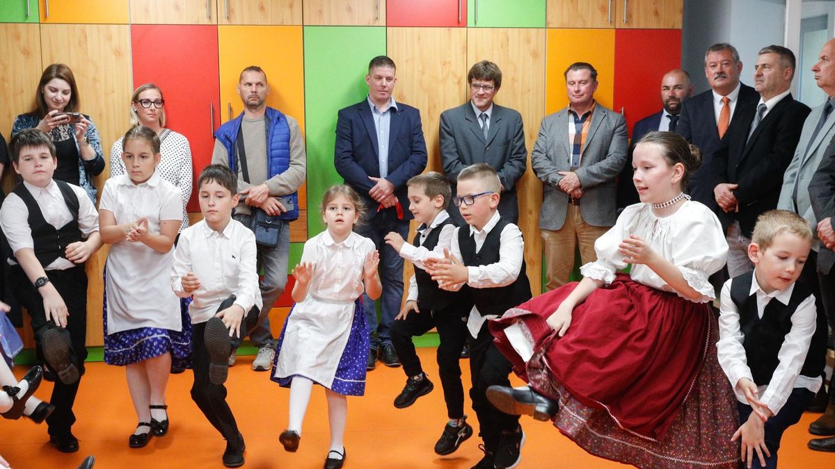 Molnaszecsőd kicsijei megszépült intézménynek örülhetnek