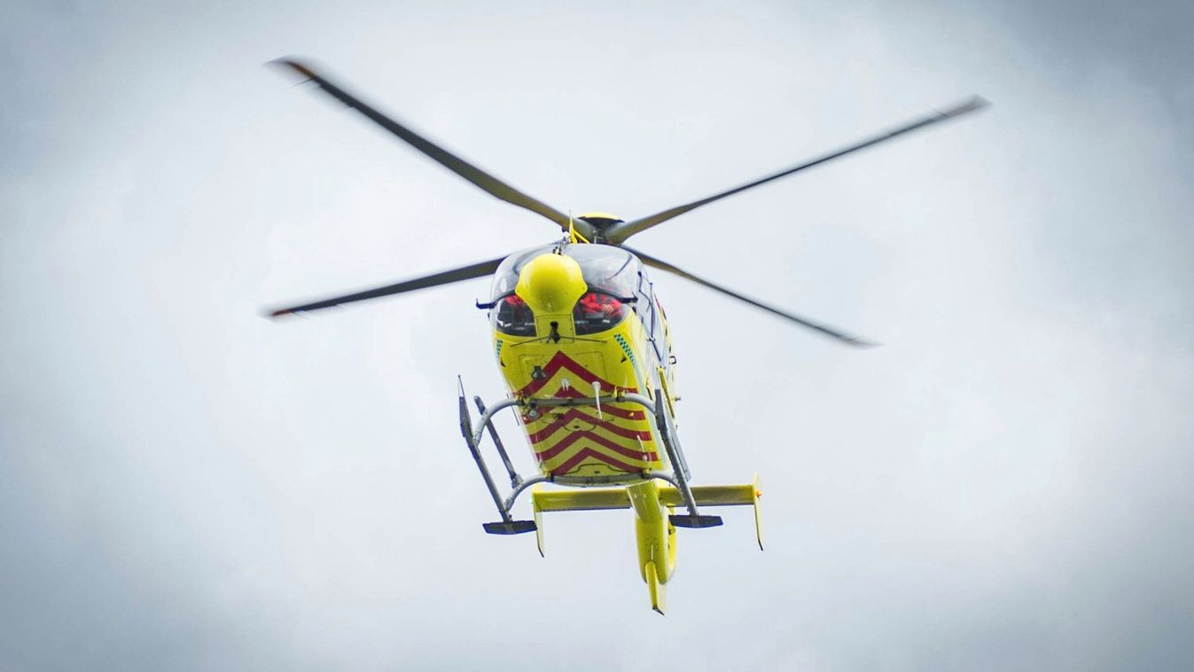 Mentőhelikopter érkezett az üzemhez: égési sérüléseket szenvedett egy munkás