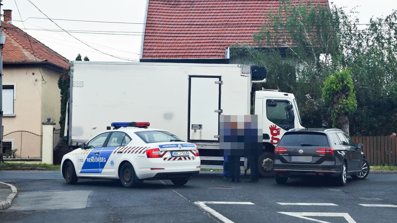 Teherautó és személyautó ütközött össze Szombathelyen