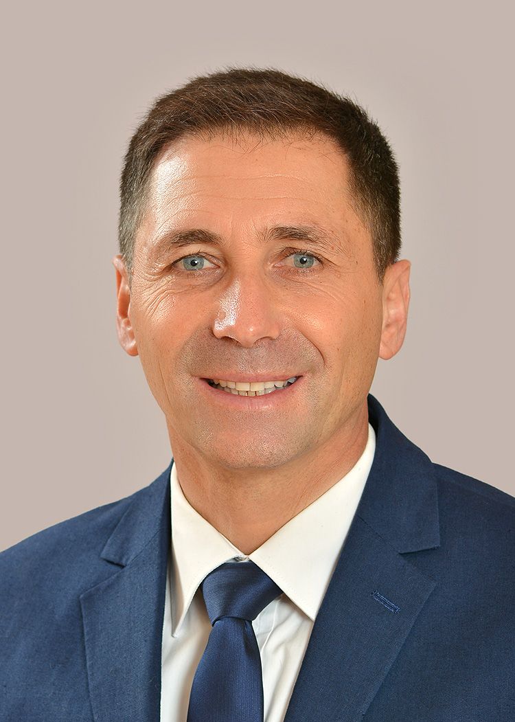 Az év tesitanára