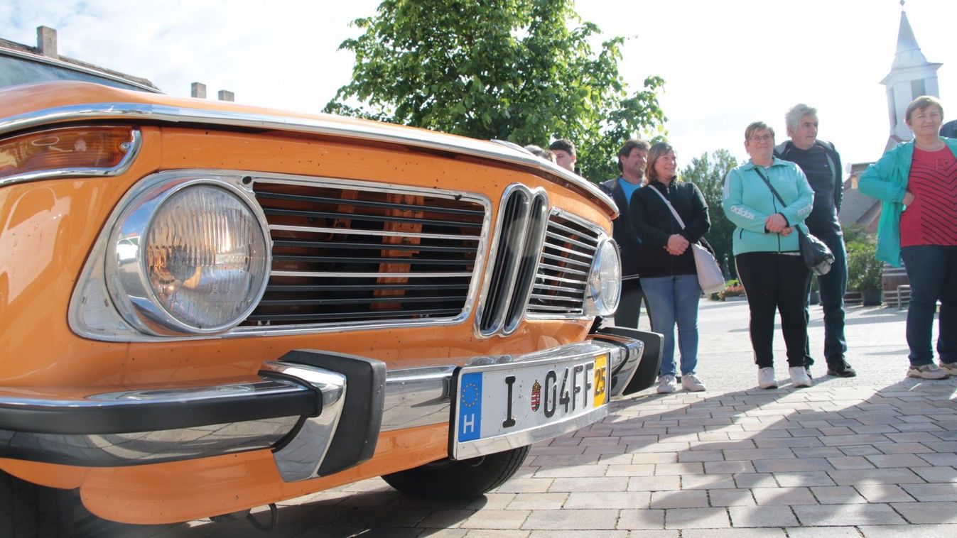 Balaton Classic - veterán autók versenye Siófokról Sárvárra - fotók