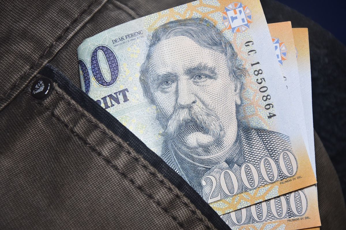 Nyugdíj: jövőre újabb emeléseket terveztek a költségvetésbe