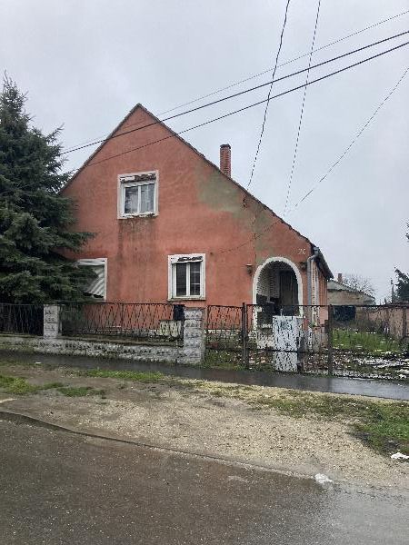 Árverés: ez a celldömölki ház 10 millióért a miénk lehet