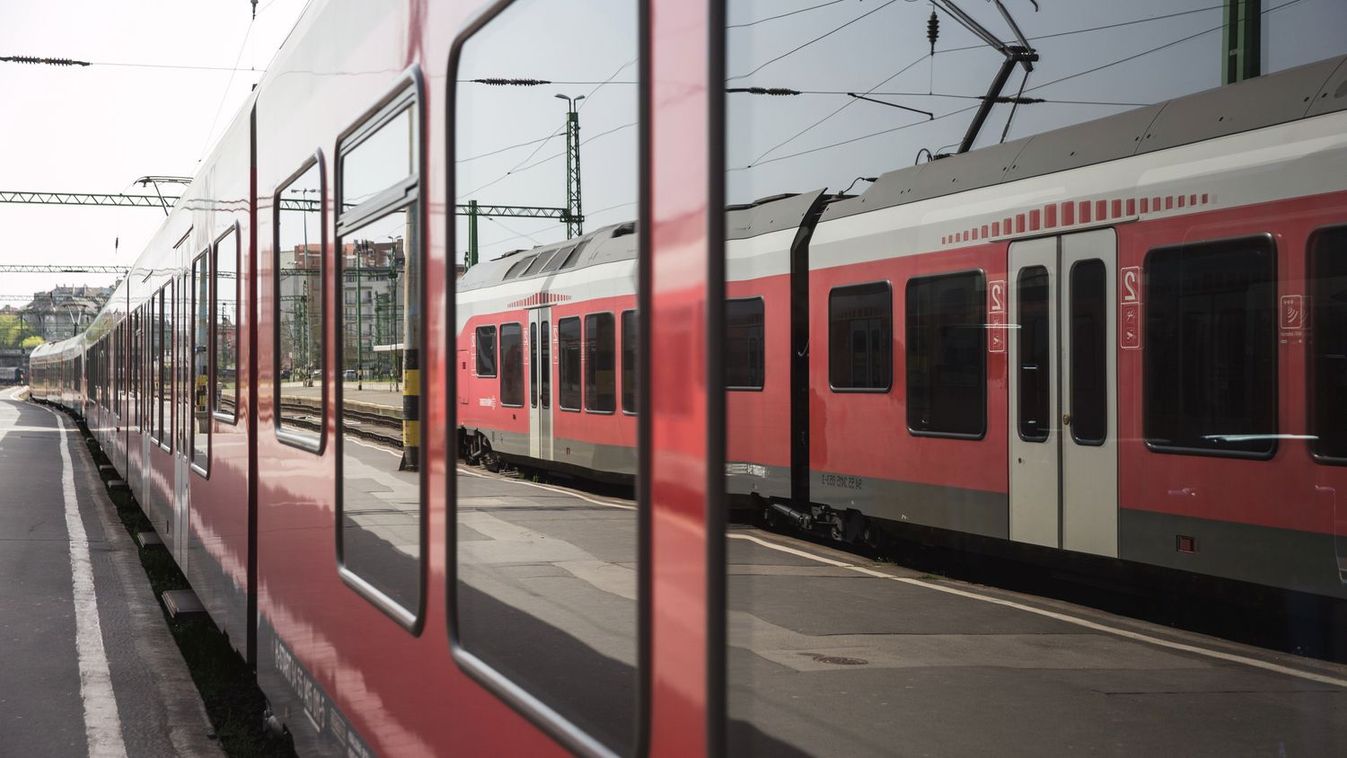 Embert gázolt a celldömölki vonat, pótlóbuszok járnak a vonalon