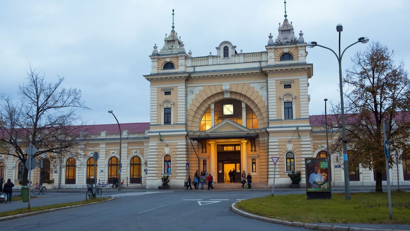 Szombathelyen szedték le a vonatról az eltűnt egri fiúkat