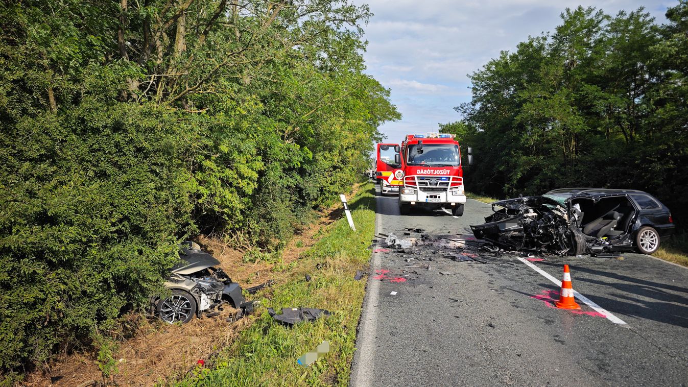 Újabb hatalmas baleset a 87-es úton, ismét teljes útlezárás van - fotók
