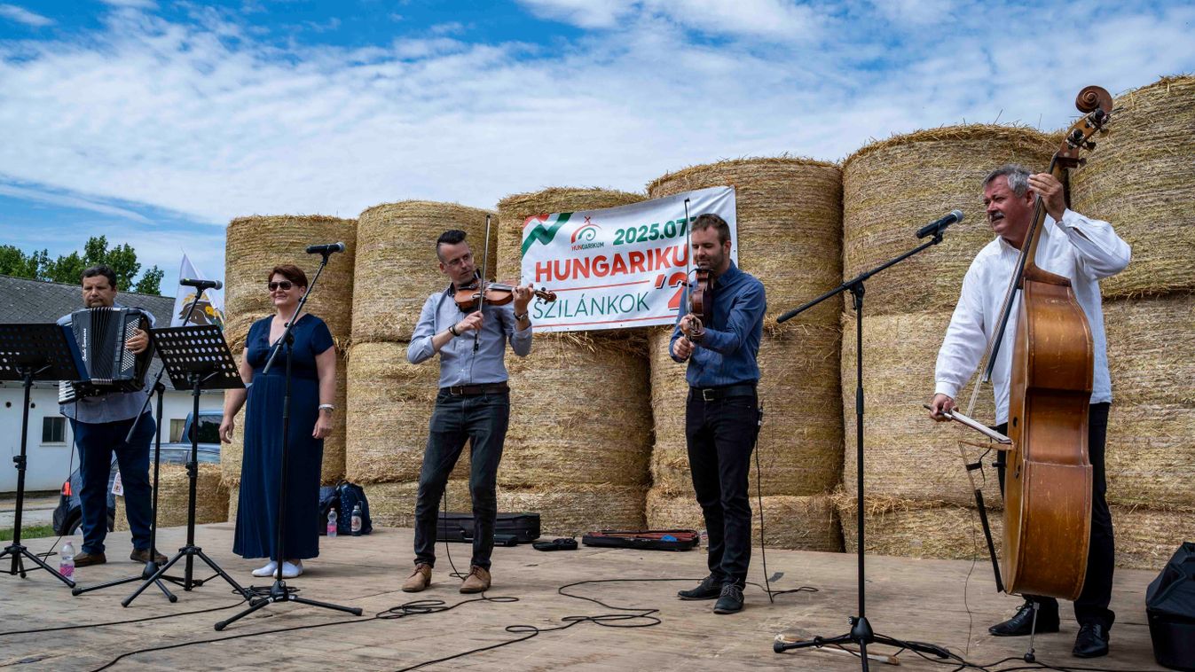 Hungarikum szilánkok fénye világította be Szarvaskendet - lovas show, népzene és magyar ízek a Gallen Lovas Farmon - fotók