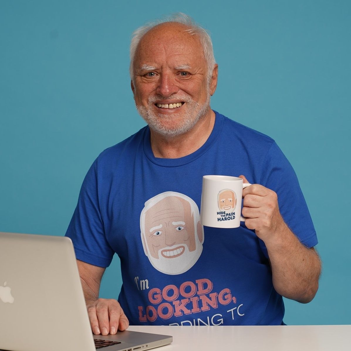 80 éves lett Hide the Pain Harold