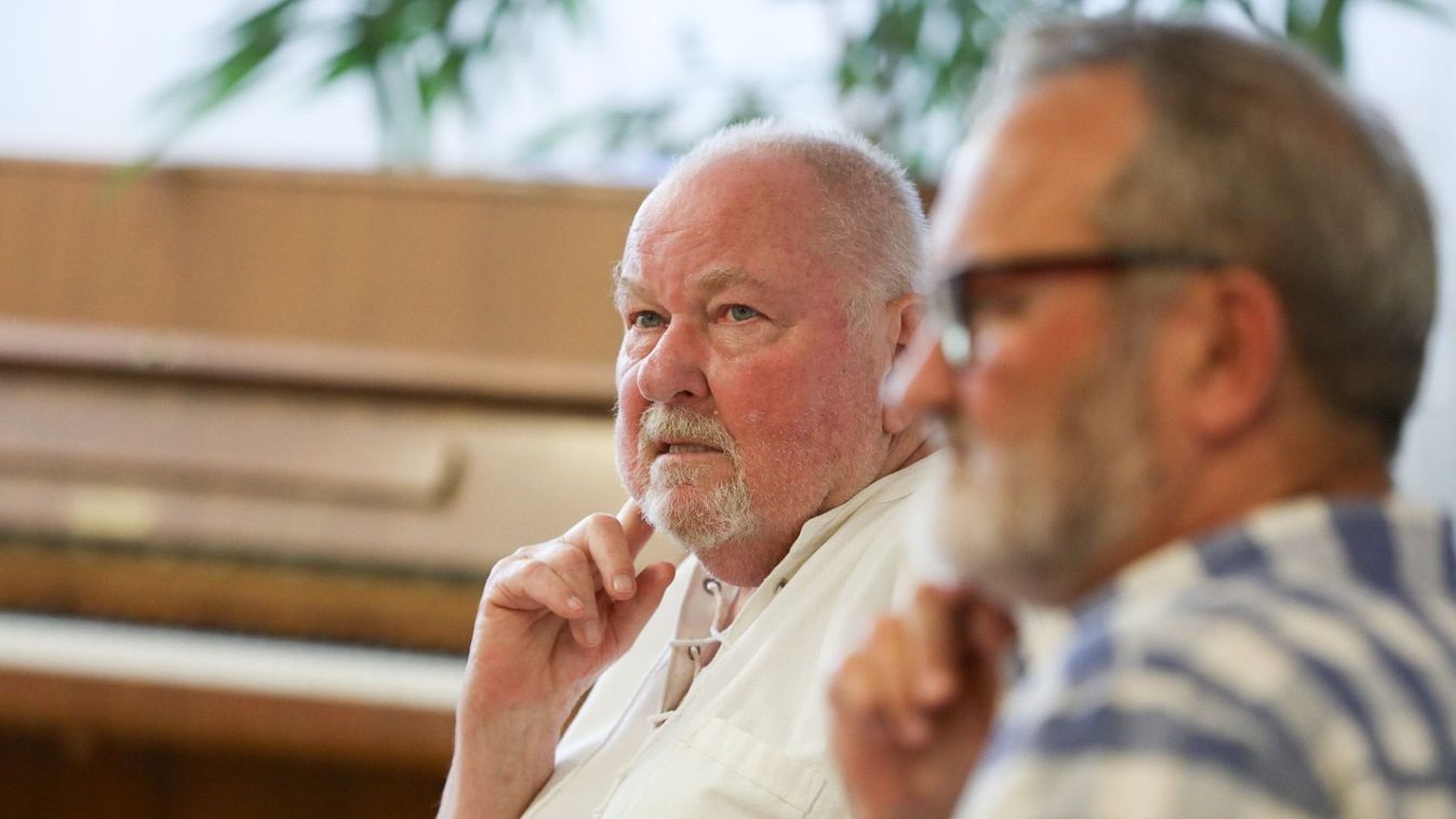 Alexa Károly elköszönt: „Ha nincs Berzsenyim, nincs folyóiratom sem”