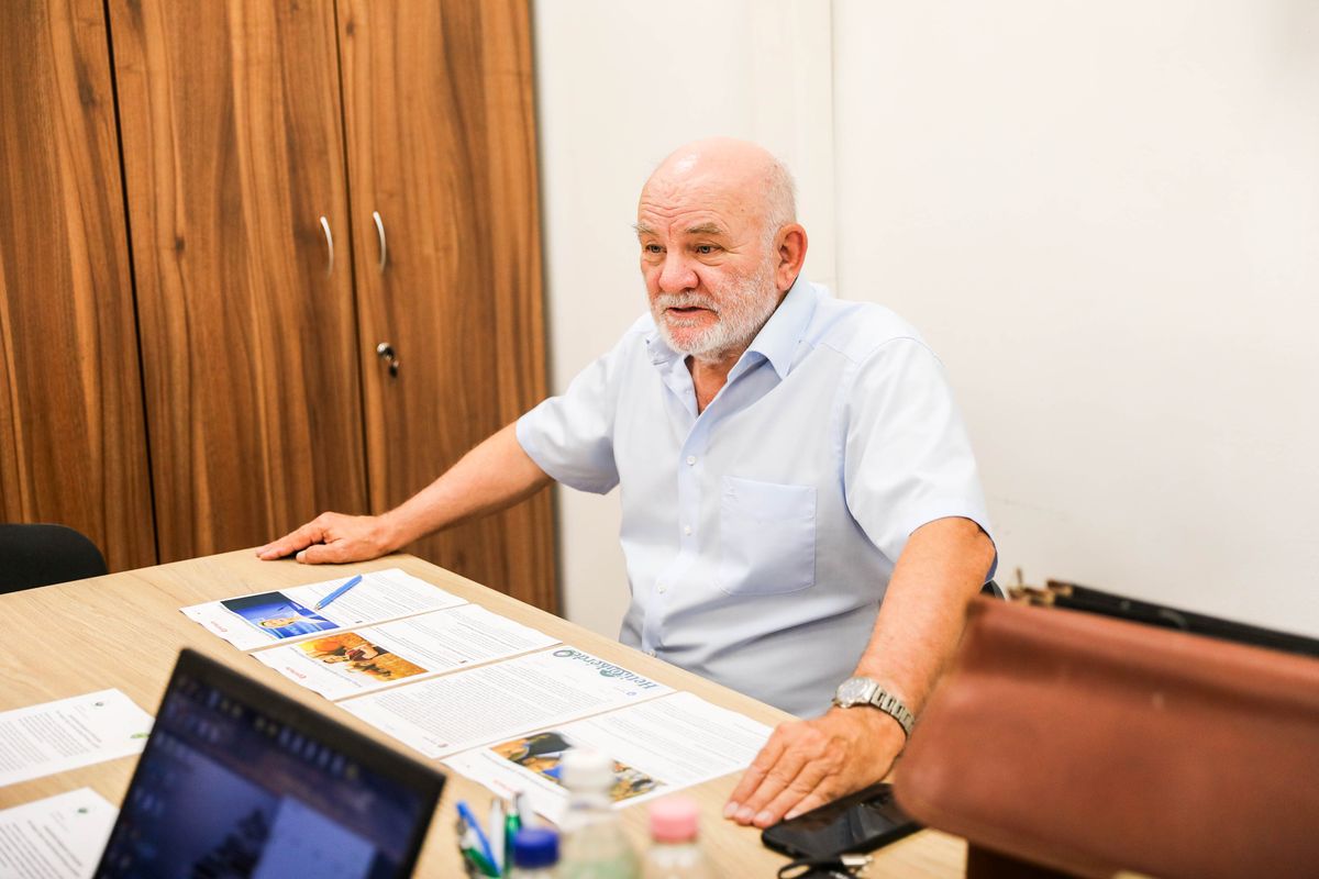 Dr. Pusztavámi Márton, a Nemzeti Agrárgazdasági Kamara elnöke szerint, a területalapú támogatás megnyirbálása a vasi gazdák életét is döntően befolyásolná 