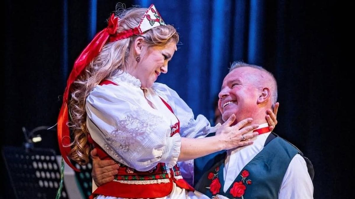Regős-Foki Veronika színész és énekesnő lett a séi faluház vezetője