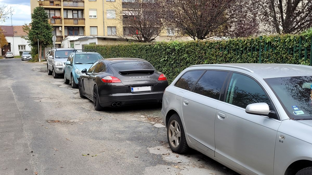 Porsche luxusautó: továbbra is tart a kocsi kálváriája