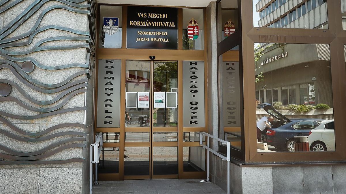 kormányablak eladó