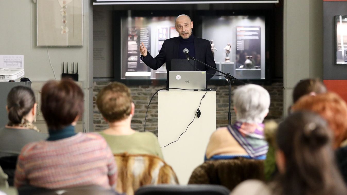 Iseum: csendes asszonyok, hangos ügyek – női sorsok és sztereotípiák nyomában