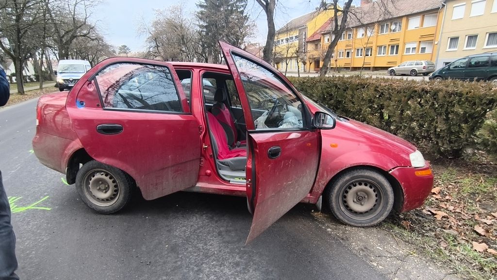 Baleset: Több sérült is van, lezárták a forgalmas vasi kereszteződést ...