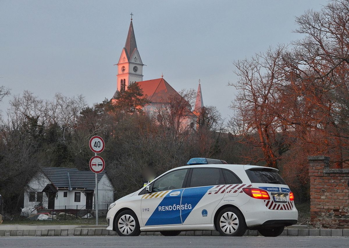 Holttesteket találtak egy ostffyasszonyfai házban