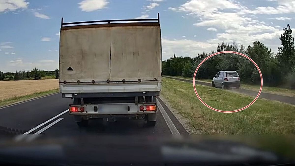 Matizzal száguldott végig a bicikliúton, hogy kikerülje a torlódást a 86-oson, Szombathelynél - videó