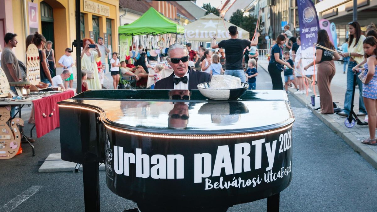 És elgurul előttünk egy fekete zongora - a harmadik Urban pARTy Szombathely belvárosában