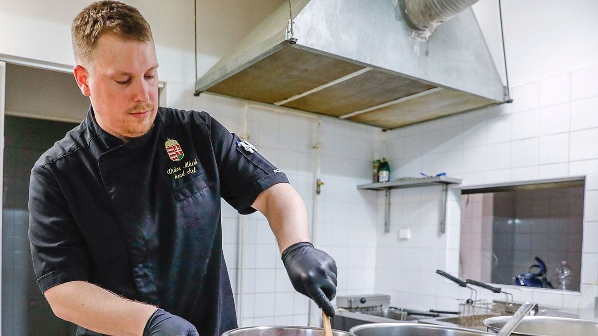 Hűsítő olasz desszerteket ajánl a vasi séf: így készül az epres-citromos granita és citromos sorbet