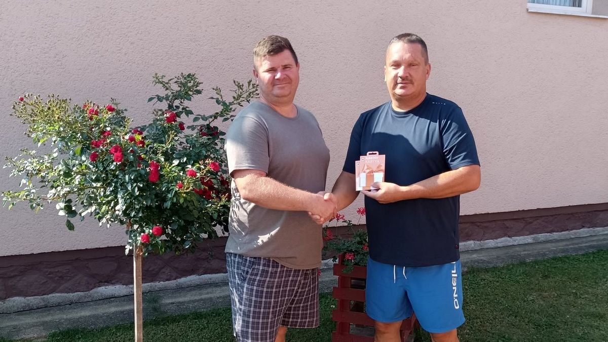 100 ezer forintot sorsolt ki a követők között a dunántúli polgármester: megvan a nyertes