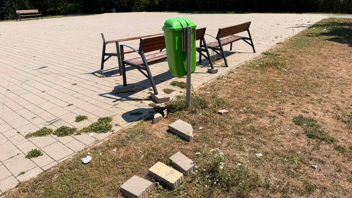 Vandálok rongáltak Szombathelyen az Emlékmű-dombnál