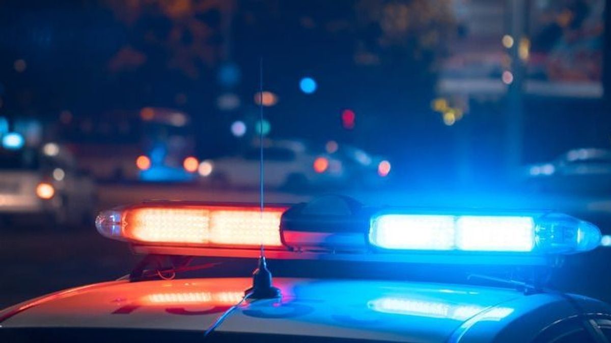 Kábítószer birtoklás, bódult, ittas vezetés és villanyoszlopnak ütközés - vádat emeltek egy férfival szemben Szombathelyen