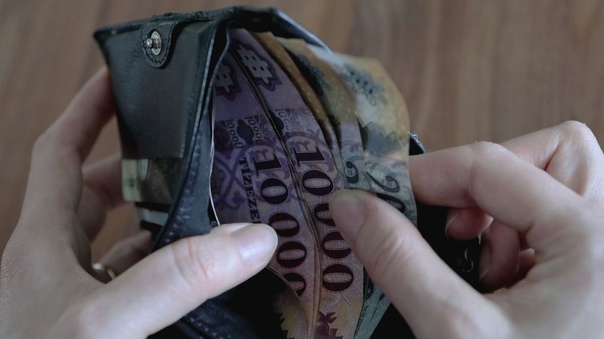 Közel 9 millió forinttal károsította meg apósát – Csalás miatt áll bíróság előtt