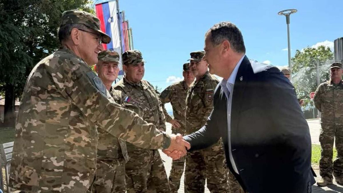 Katonai járművek tűntek fel a Muravidéken