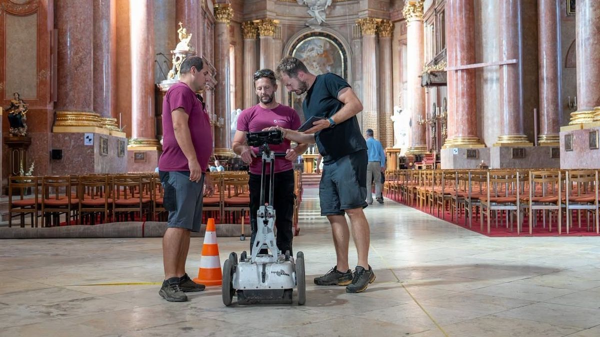 Talajradarral vizsgálják át a szombathelyi Székesegyház épületét - fotók