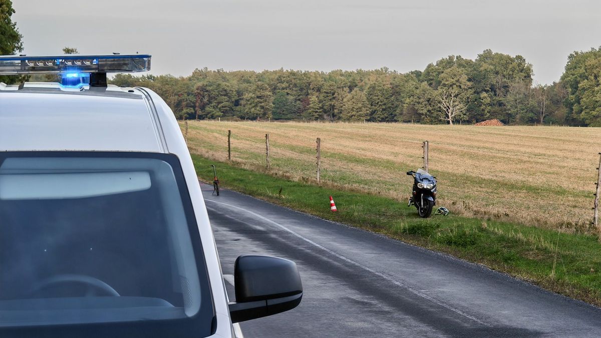 Műszaki hiba: Ezért esett nagyot két motoros Vas megyében, kórházba kerültek - fotók