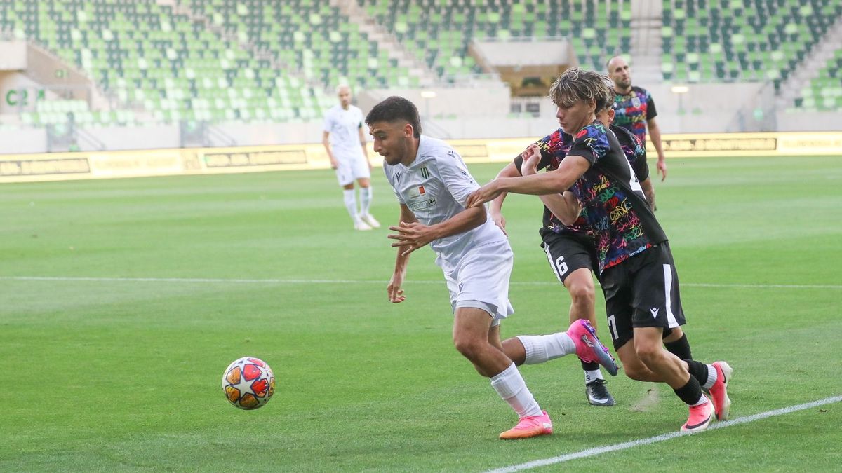 Labdarúgás: rangadót vív Dorogon a veretlen Haladás FC