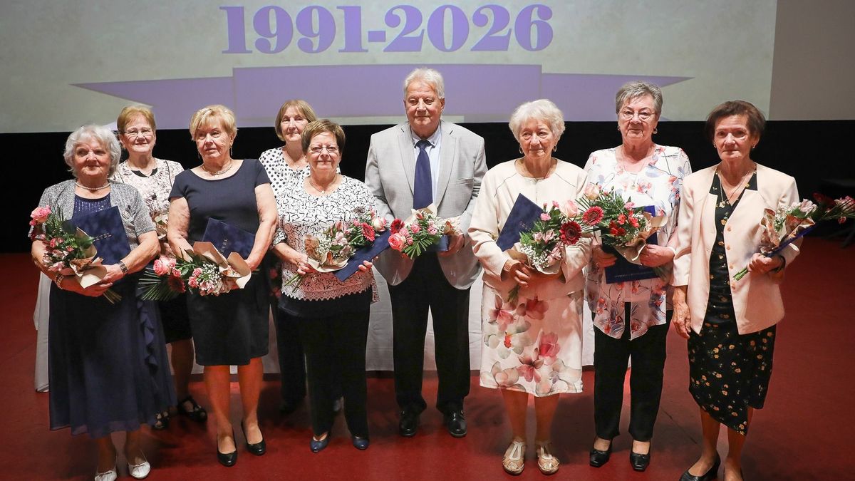 Ők kaptak elismerést az idősek világnapja alkalmából a Savaria moziban - XXL-galéria