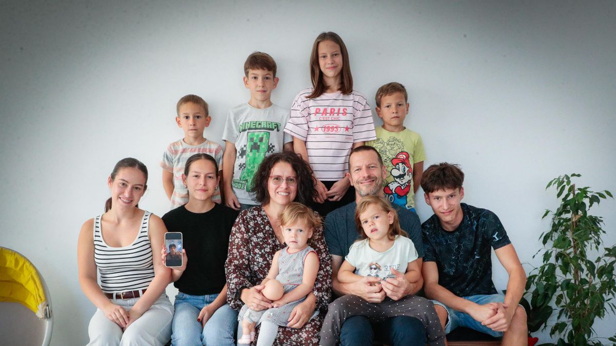 Minden gyermekkel egy új őrzőangyal is költözött a családba – a tízgyermekes vépi Jakab családnál voltunk vendégségben