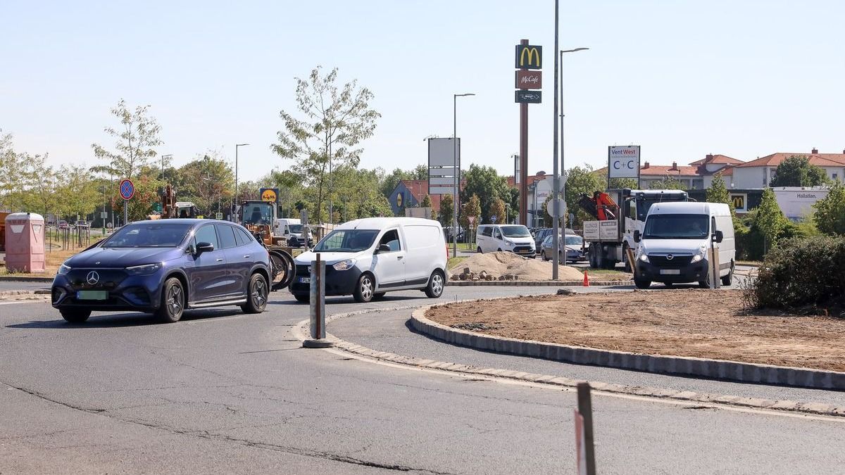 Ezt jó, ha tudod! Kezdődik a forgalmas szombathelyi út aszfaltozása