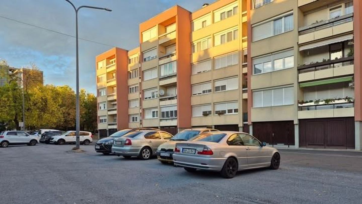 Újra használhatóak a Pázmány Péter körút páros oldalán található parkolók!